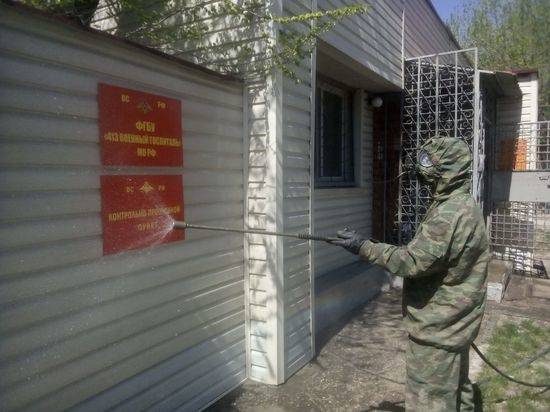 В Волгограде провели дезинфекцию военного госпиталя