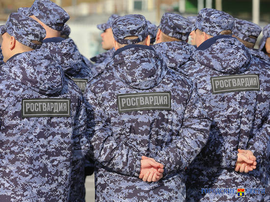 В Волгоградской области росгвардейцы вместе с полицейскими задержали опасного преступника