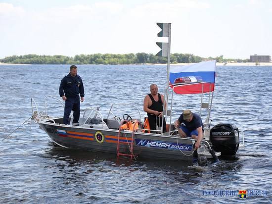 Инспекторы ГИМС патрулируют водоемы Волгоградской области