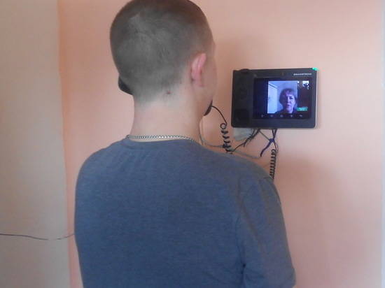 В Волгоградской области осужденные общаются со своими родственниками по видеосвязи