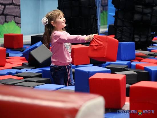 В Ольховском районе продолжают возводить детсад на 120 мест