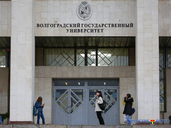 Студенты ВолГУ поддержали на выборах ректора Василия Тараканова