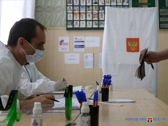 В Волгограде на трёх избирательных участках выявили любителей проголосовать дважды
