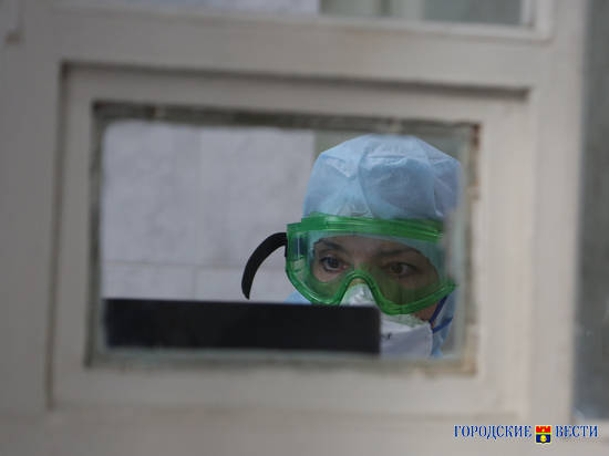 94 заболевших и 2 умерших от COVID-19 выявили в Волгограде и области