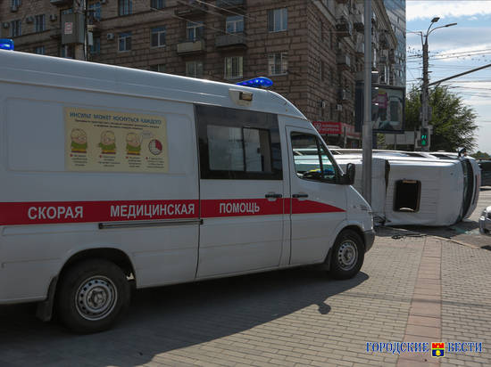 Семь человек пострадали в ДТП с маршруткой в центре Волгограда