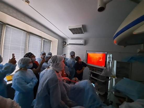 В Волгоградский областной онкодиспансер поступил новый аппарат фотодинамической терапии