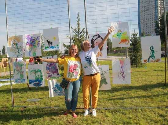 В Волгограде открылась благотворительная выставка