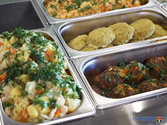 Волгоградские депутаты повысили финансирование питания в школах