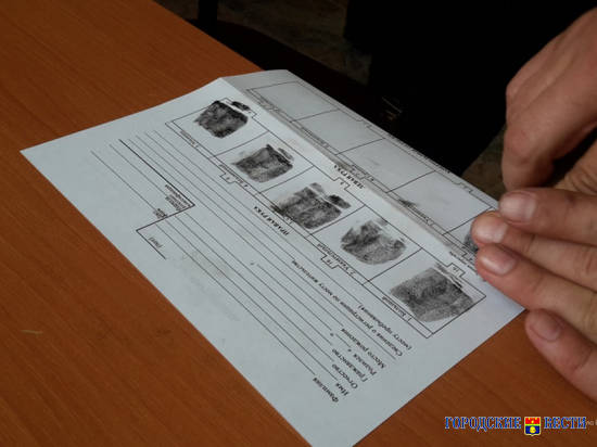 Подозреваемую в расправе над  супругом женщину поместили под стражу до ноября в Волжском