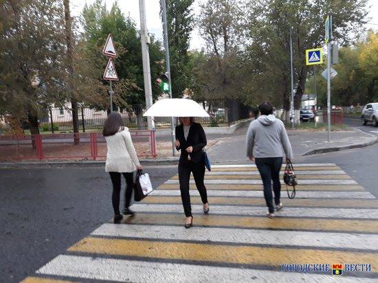 В Волгоград пришло похолодание: лишь +18ºС и дожди ожидаются в понедельник
