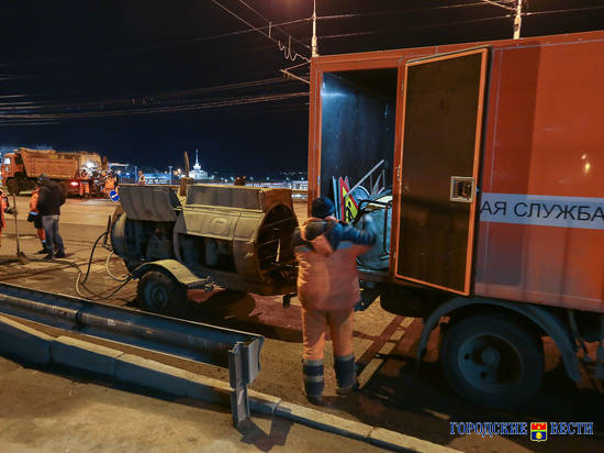 В Краснооктябрьском районе обновляют проезд к частному сектору поселка Вишневая Балка