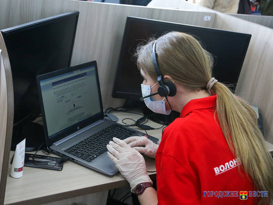 Волгоградские волонтеры-медики рассказали о работе нового колл-центра