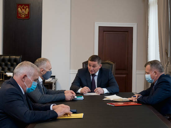 Губернатор Андрей Бочаров встретился с руководством Росавтодора