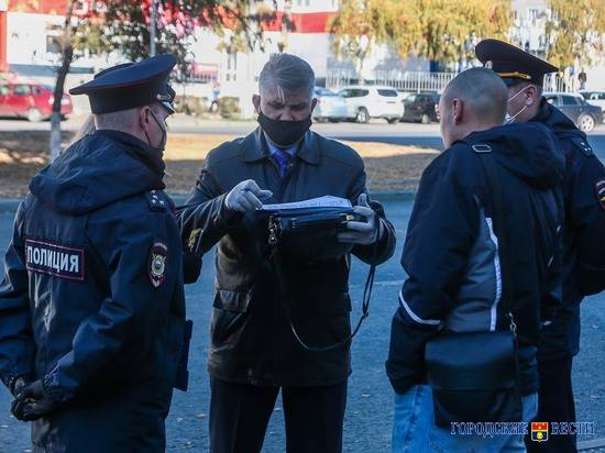 За субботу и воскресенье в Волгоградской области выявили 240 нарушителей без масок