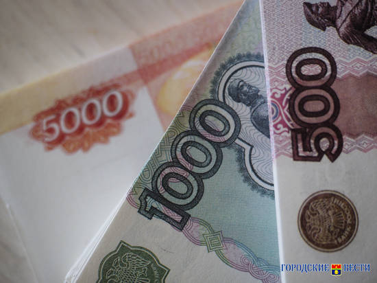 В Волгограде у пенсионерки списали с карты миллион рублей