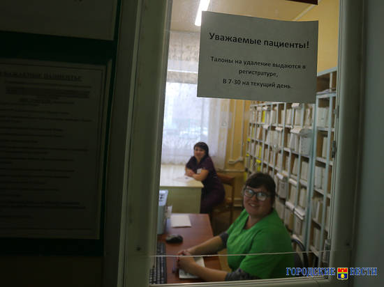 Более 6000 сотрудников волгоградских соцучреждений получили надбавки