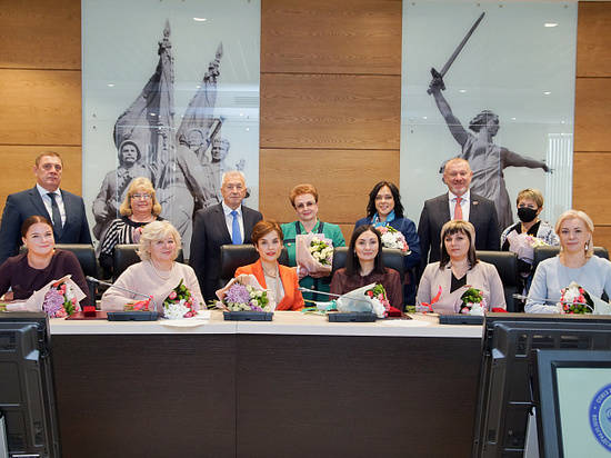 Волгоградский областной союз женщин получил высокие награды