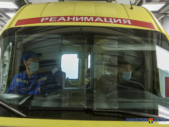 В Волгограде с автомобилем скорой помощи столкнулась «Шевроле нива»