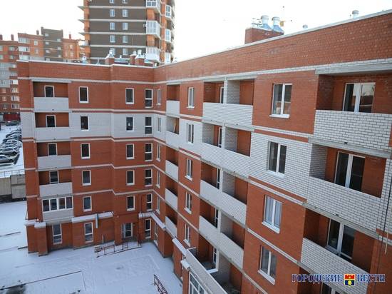 В Волгограде жители аварийных домов получат ещё 102 новые квартиры