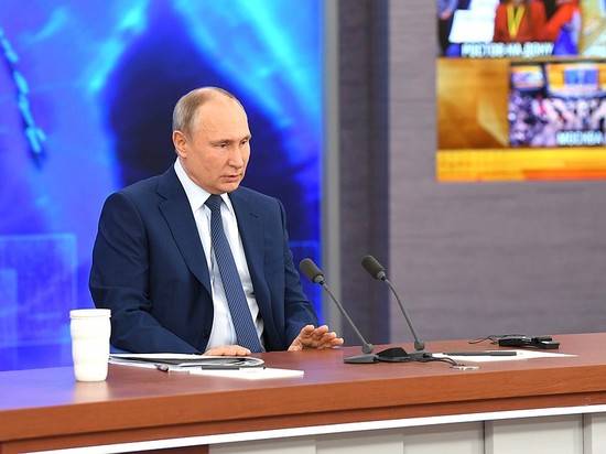 Владимир Путин положительно оценил реакцию системы здравоохранения на COVID-19