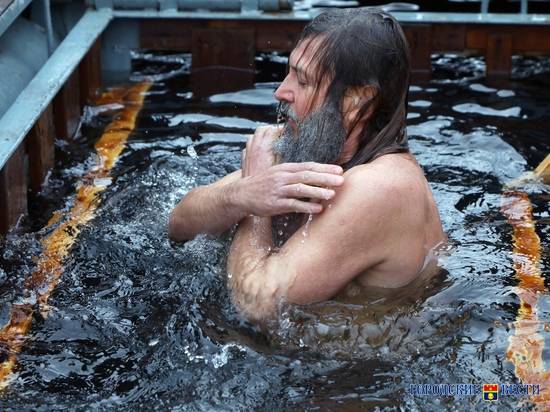 Волгоградцам посоветовали заранее готовиться к купанию в Крещение Господне