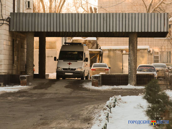 Из-за пьяного водителя в центре Волгограда женщина повредила голову