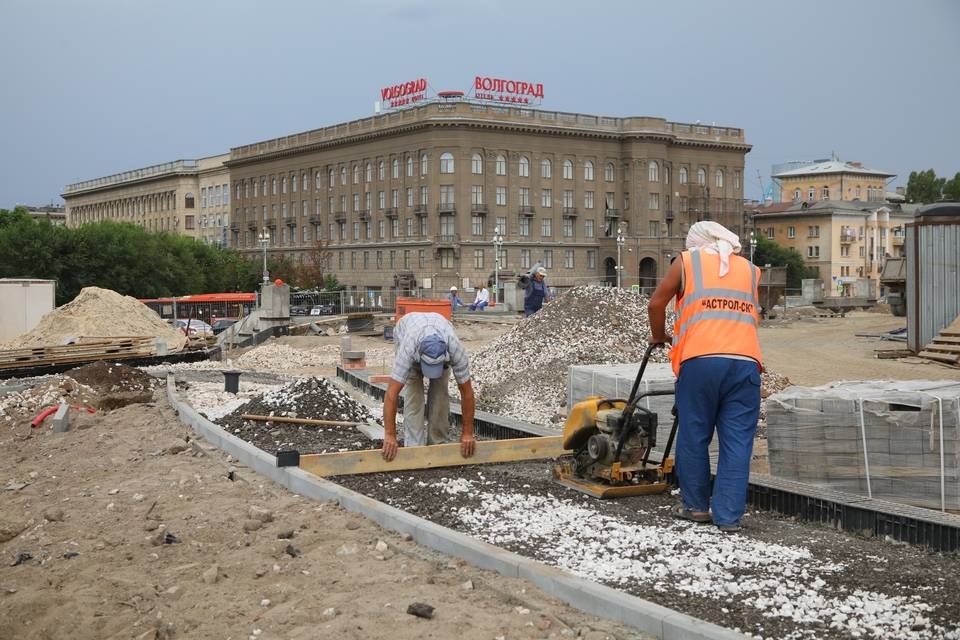 С трибунами и фонтаном. В Волгограде одобрен проект благоустройства площади Павших Борцов
