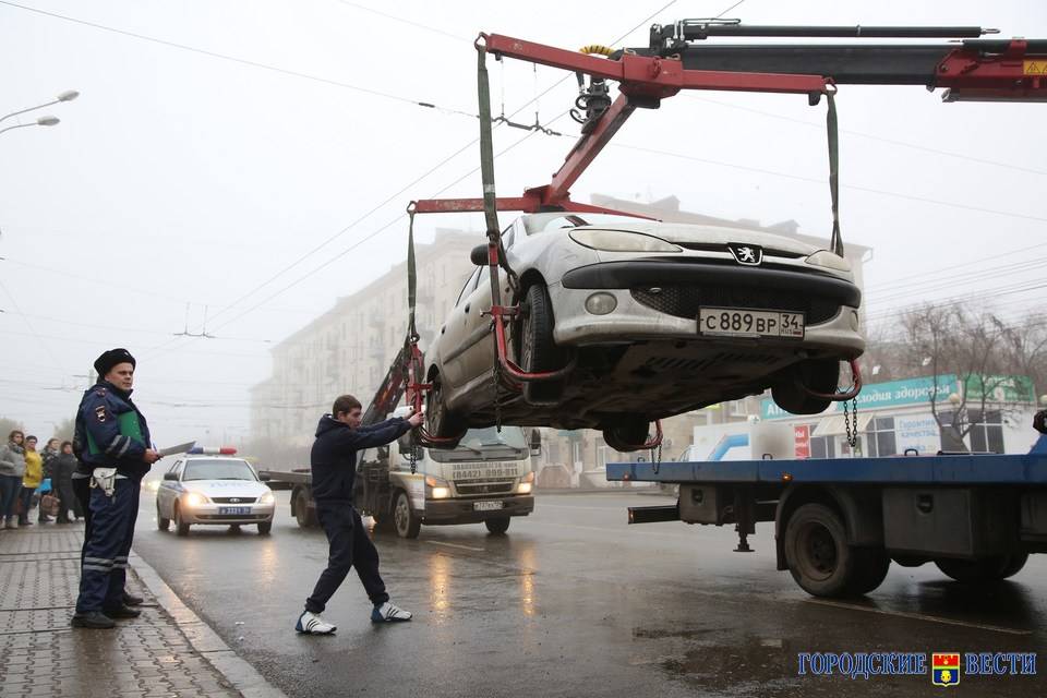 Тариф на эвакуацию транспорта в Волгограде и области вырос на 17%