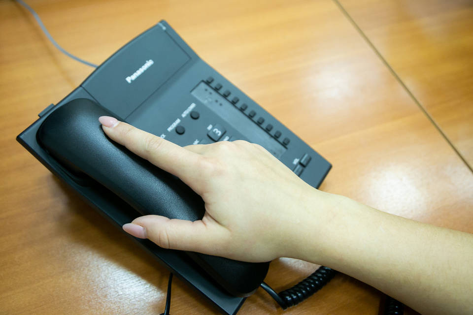 Более 127 000 звонков приняли в Волгоградской области специалисты телефона доверия