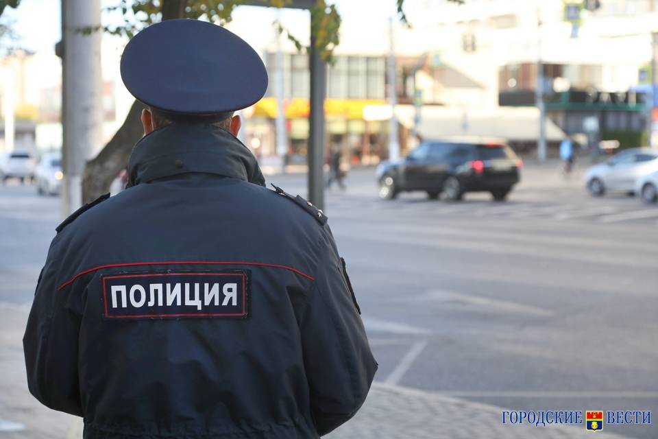 В Волгограде парень идет под суд за оскорбление полицейского