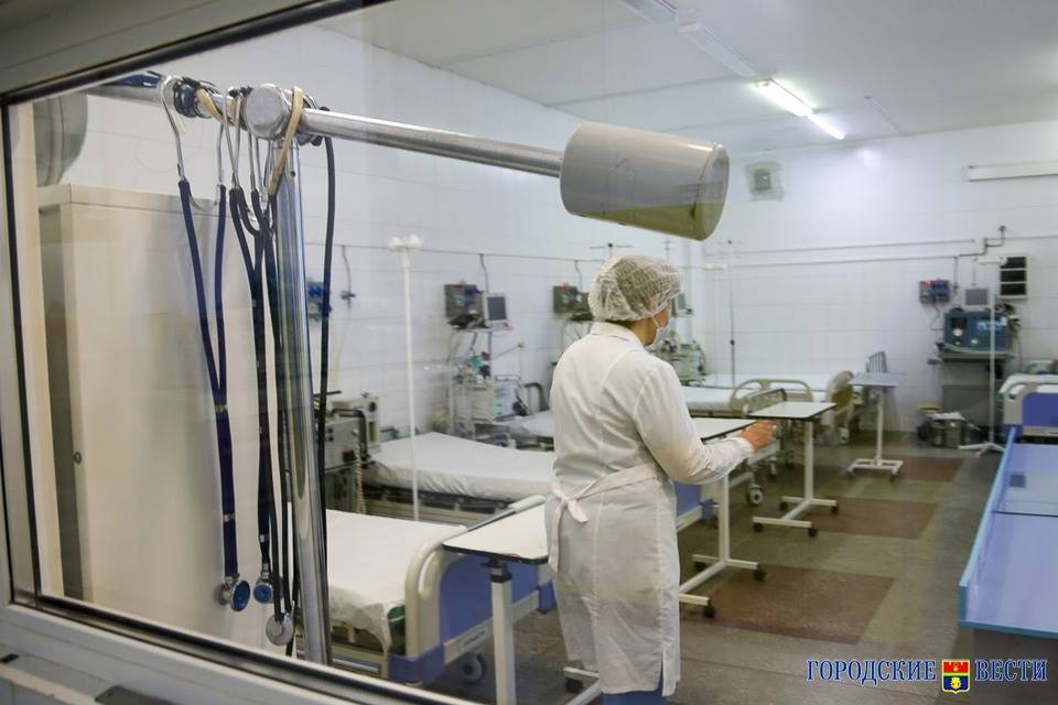От коронавируса в Волгоградской области за сутки скончались шестеро, 154 заболели