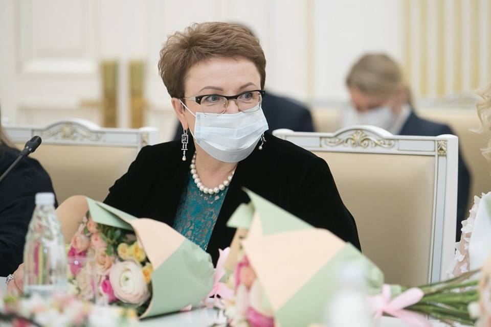 Депутат от Волгоградской области Черняева отказалась от нового захода в Госдуму