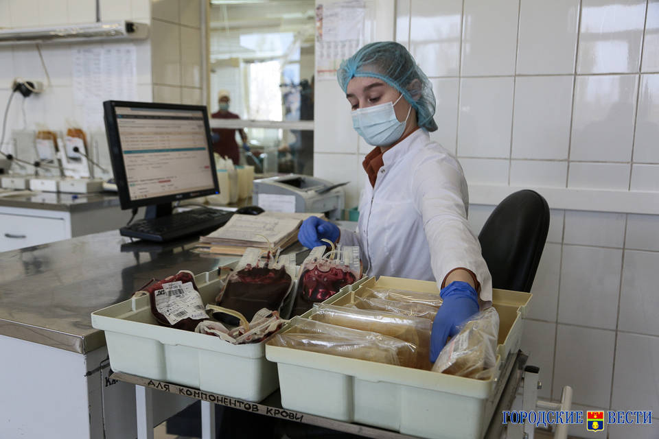 В Волгоградской области 2,5 тыс человек сдали антиковидную плазму крови