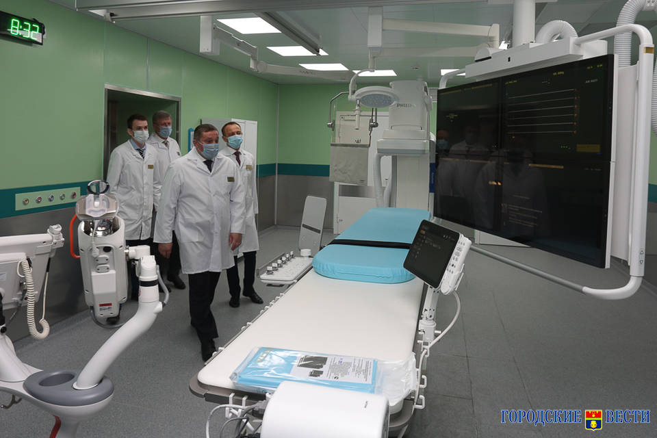 Андрей Бочаров выехал с инспекцией в больницу под Волгоградом