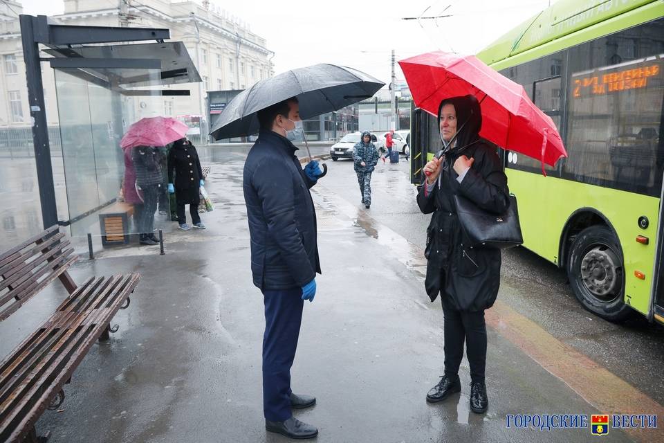 В Волгоградскую область возвращаются дожди с грозами и сильный ветер