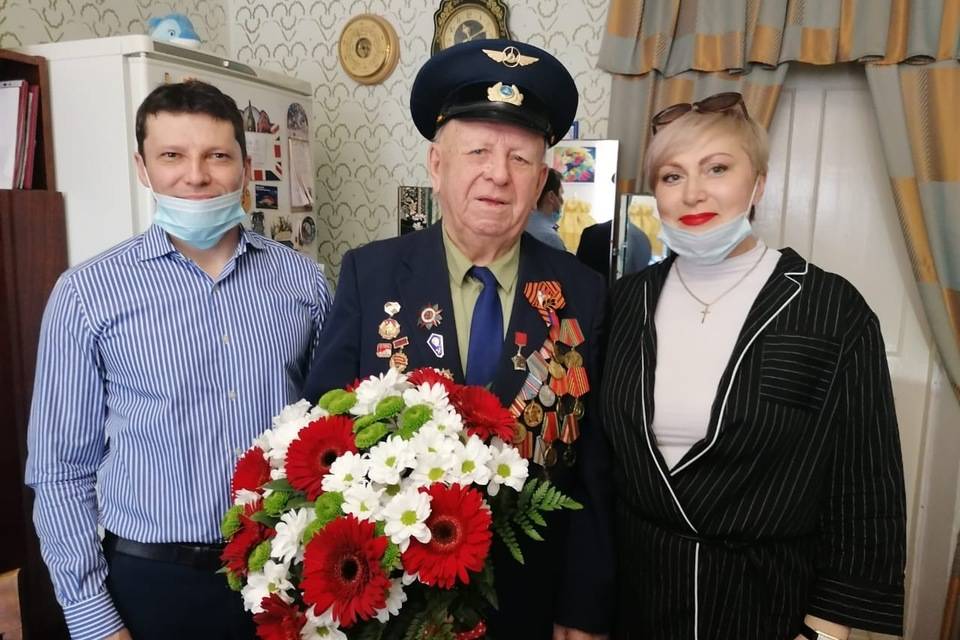 В Волгограде поздравили с юбилеем 95-летнего участника ВОВ