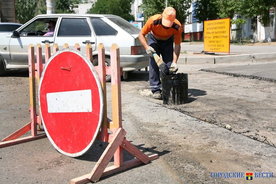 На юге Волгограда завершается первый этап ремонта проспекта Канатчиков