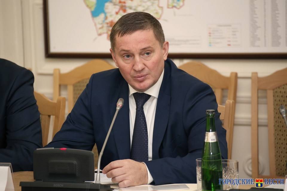 Андрей Бочаров провёл экстренное совещание в связи с крушением автобуса на Ставрополье