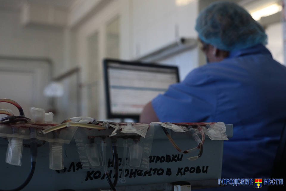 За сутки коронавирус выявили у 97 жителей Волгоградской области