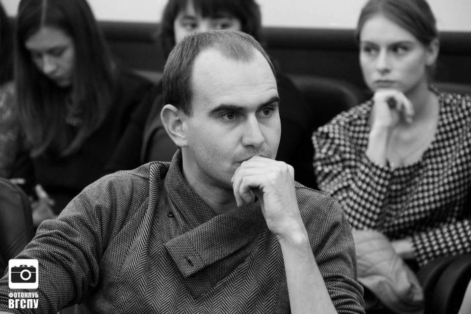 Известный радиоведущий Максим Рогачев умер в больнице Волгограда