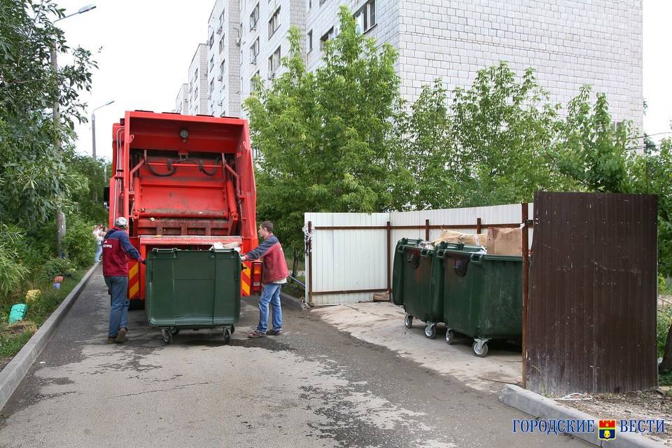 В Волгоградской области регоператор по вывозу мусора сменил название