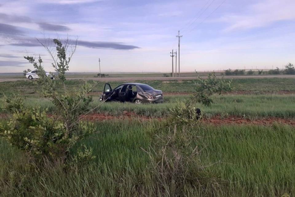 Ставрополец погиб в опрокинутой машине на трассе под Волгоградом