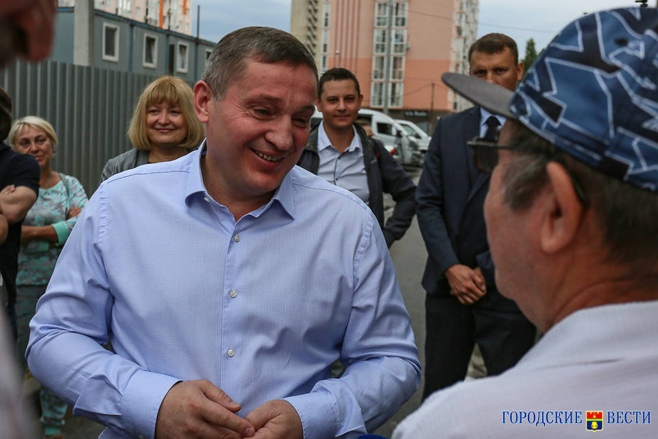 Губернатор Андрей Бочаров проводит рабочую поездку в Калачевский район