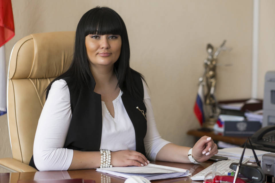 Приговор экс-судьи из Волгограда Добрыниной пересмотрят в Астрахани