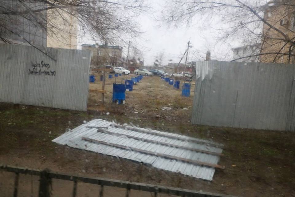 В Михайловке устраняют последствия урагана и града