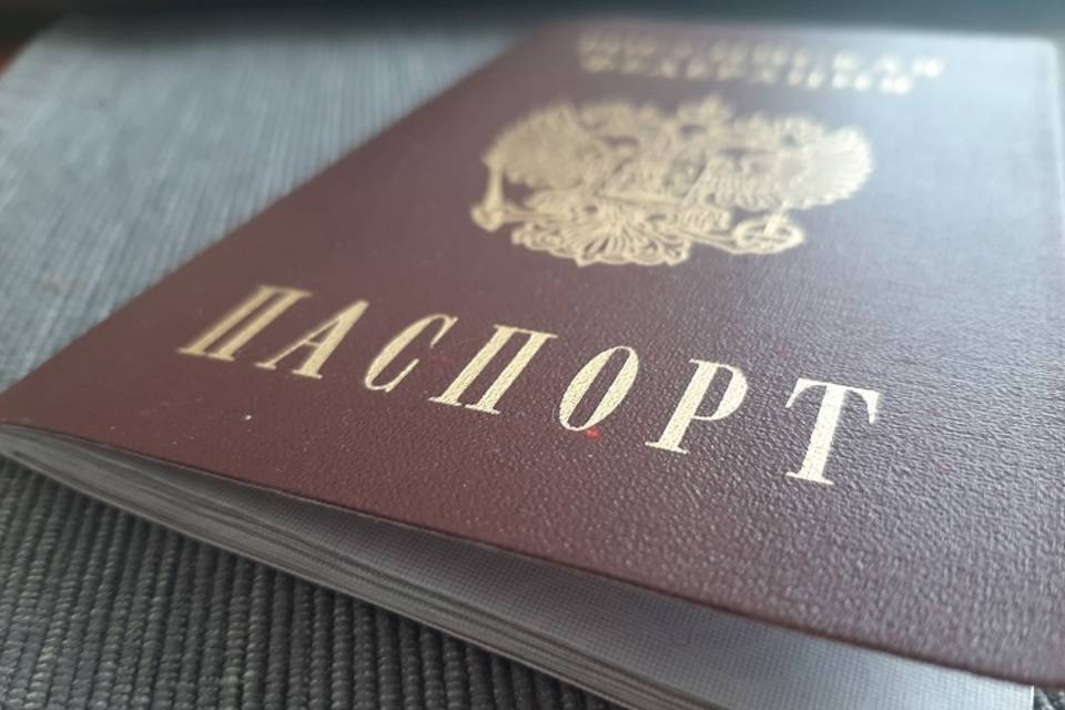 Волгоградцам разрешили не ставить в паспорте штампы о браке