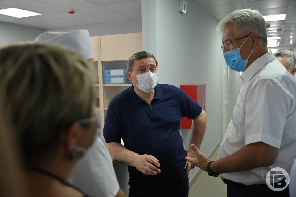 Андрей Бочаров сообщил о начале модернизации всей службы крови Волгоградской области