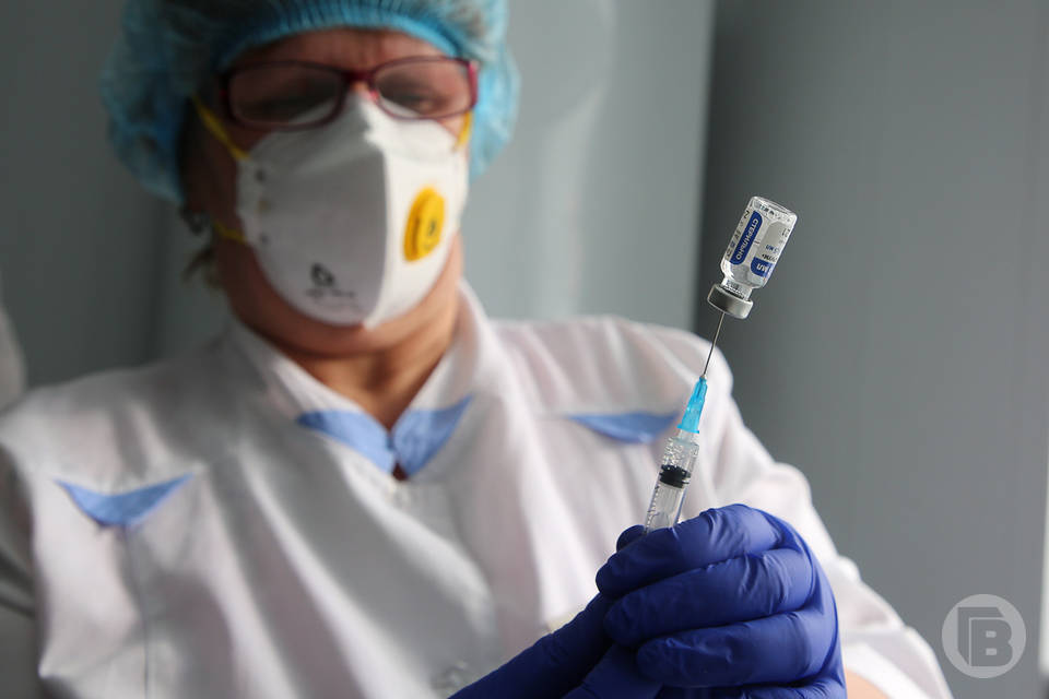В Волгоградской области ужесточают контроль за вакцинацией от COVID-19