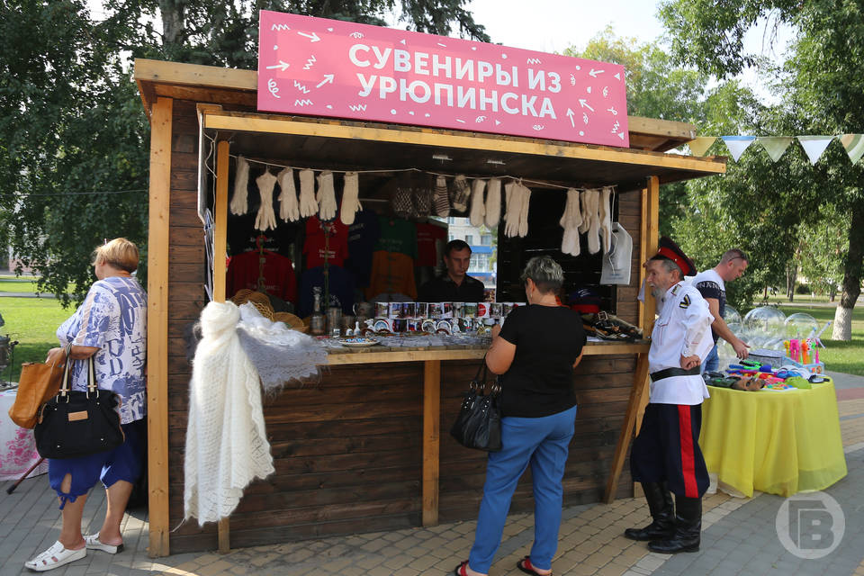 Вяленая дыня и свистульки: в Волгоградской области подвели итоги конкурса сувениров