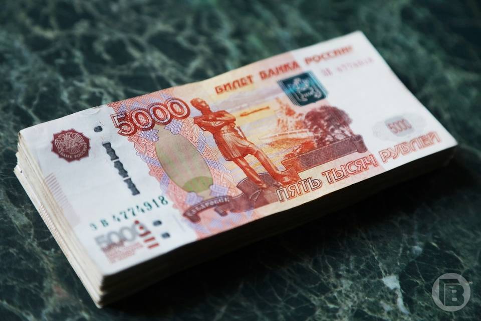 В Волгограде дворник отдал незнакомцу взятые в кредит 800 тысяч рублей